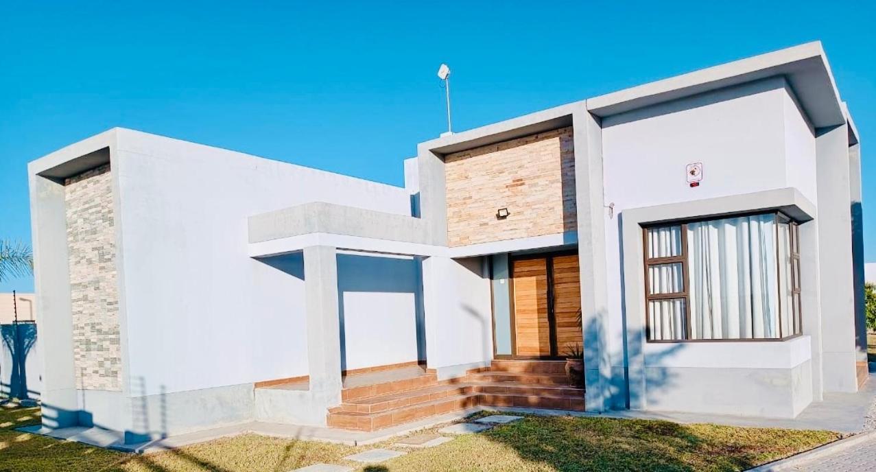 Oshakati Northern Oasis酒店 外观 照片